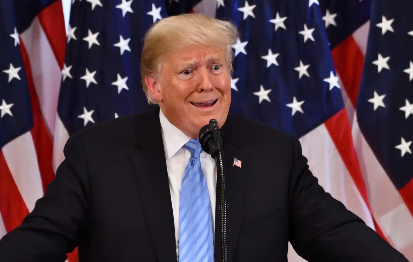 Trump empuña pistolas para detener la desdolarización