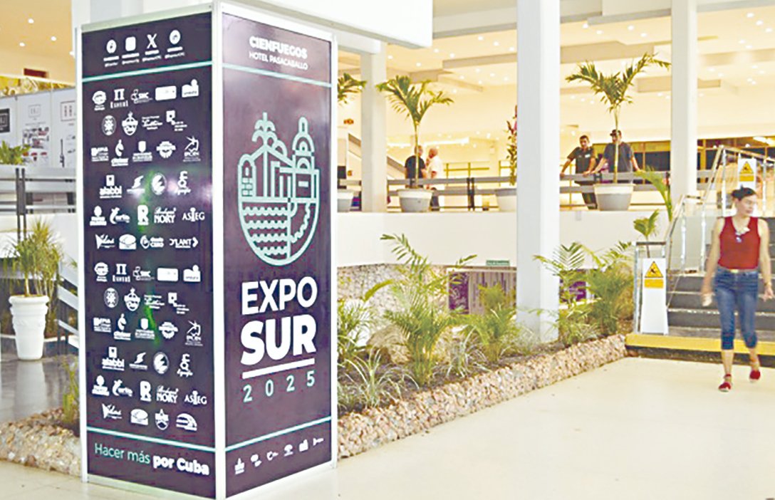 Sesiona Primer Encuentro de Empresarios Italianos en la Isla