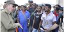 Raúl Castro recorre zonas afectadas de Santiago de Cuba