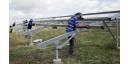 Constructores intensifican ritmo en montaje de parque solar