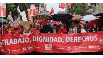 Multitud de indignados españoles 
