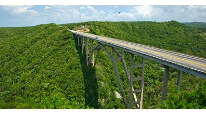 Puente de Bacunayagua 