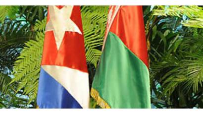 Banderas de Cuba y Belarús