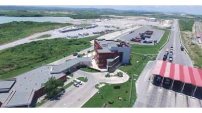 Terminal de Contenedores en la ZEDM