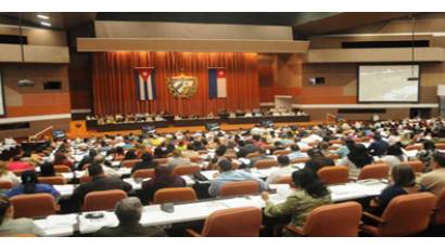 Parlamento se reúne previo a elección de presidente de Cuba