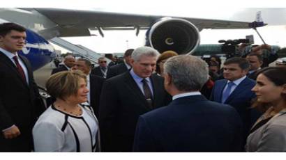 Presidente de Cuba en Azerbaiyán para cumbre de los No Alineados