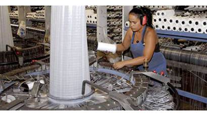 Más de 50 millones de sacos producirá fábrica de Santa Clara 