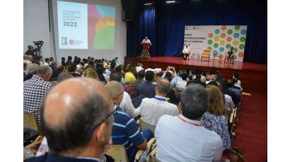 Presentan Cartera de Oportunidades de Negocios en el V Foro de Inversiones en Fihav 2022