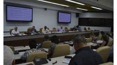 Asistió Presidente Díaz-Canel a reunión del Ministerio de Finanzas y Precios de Cuba