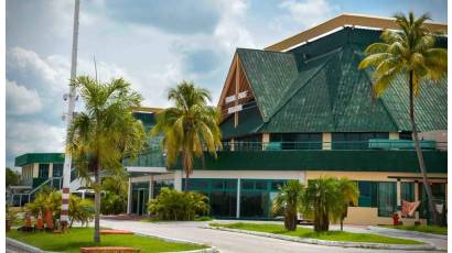 Aeropuerto de Holguín mantiene su vitalidad operativa