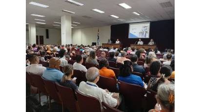 Empresariado cubano recibe información actualizada sobre Fihav 2026