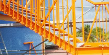 Montaje escalera Hotel Punta Arena, Varadero