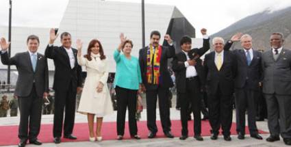 Mandatarios en la reunión de Unasur