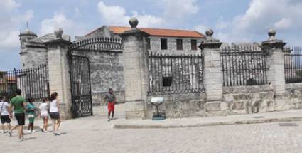 Más de tres millones de visitantes extranjeros