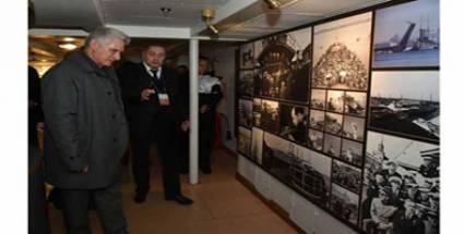 Presidente cubano de  visita a San Petersburgo