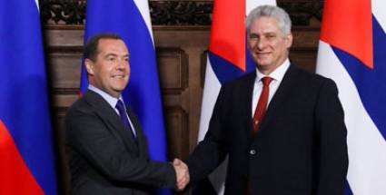 Presidente de Cuba conversa con primer ministro ruso Dmitri Medvedev