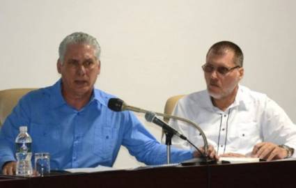 Resalta presidente cubano en evento de economistas el papel de las cooperativas en las actuales circunstancias