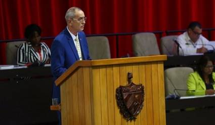 Inflación, escasez de divisas, combustible y energía eléctrica frenan el crecimiento económico de Cuba