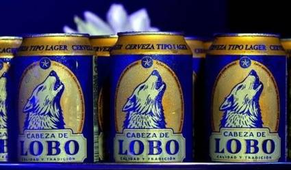 Reaparece en el mercado cubano la cerveza Cabeza de Lobo